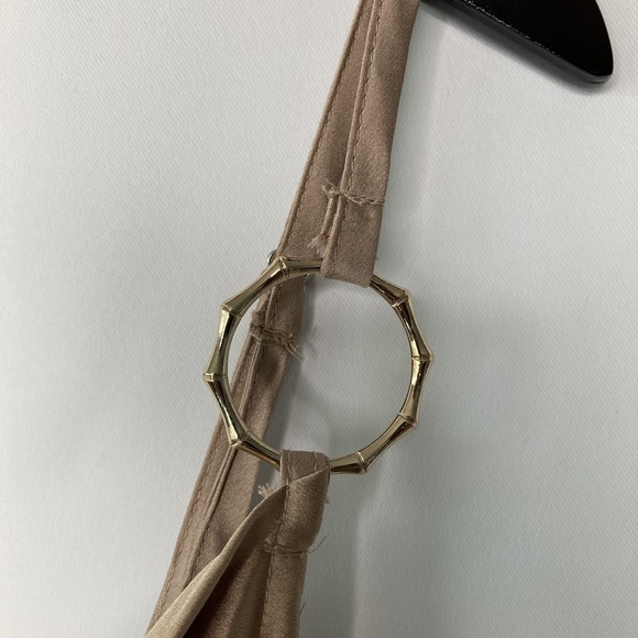 PrettyLittleThing Champagne Satin Cowl Neck Bodycon Dress Size 6 - Picture 4 of 13